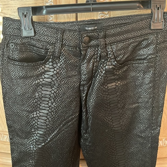 BEBE METALLIC SNAKE PRINT PANTS - NWOT - Picture 2 of 4